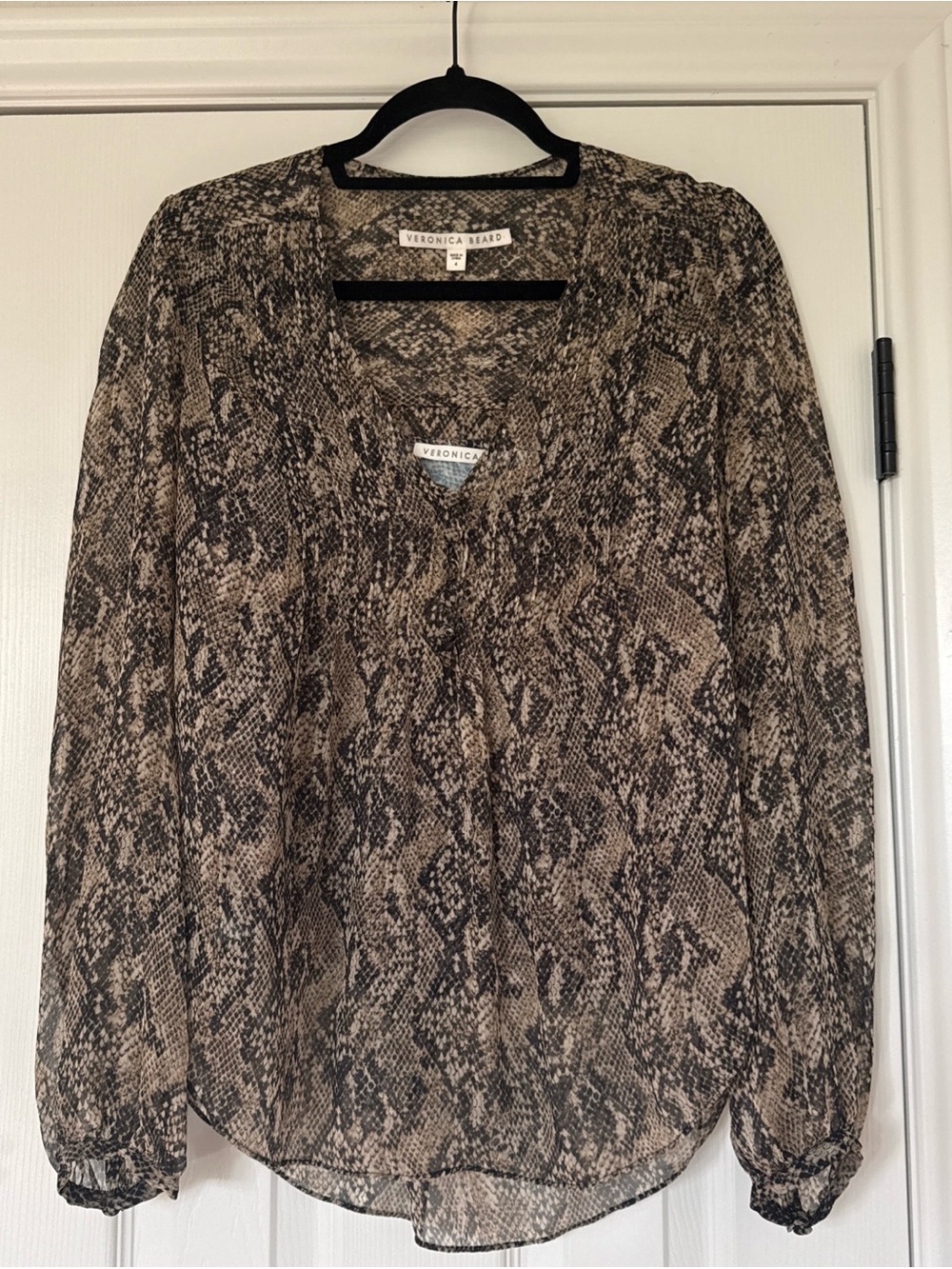 VERONICA BEARD Lowell Snake Print Silk Blouse With Camisole Size 4 Professional - Picture 2 of 11